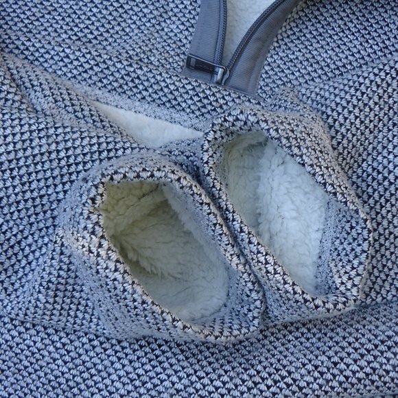 SIZE L. ORVIS Fleece Lined Quarter Zip Pullover. - Picture 13 of 16